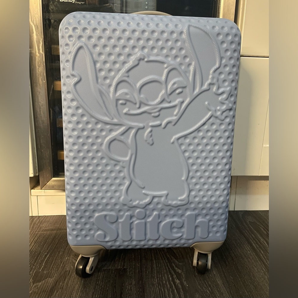 NWT Disney Lilo and stitch luggage Cabin / Carry On size